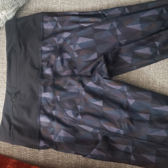 Lululemon leggings - Picture 7 of 7